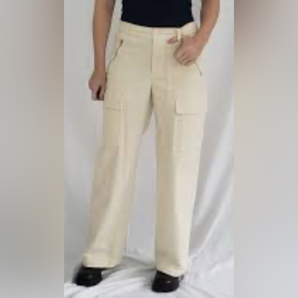 UNIVERSAL THREAD Wide Leg Corduroy Cargo pants size women’s 4